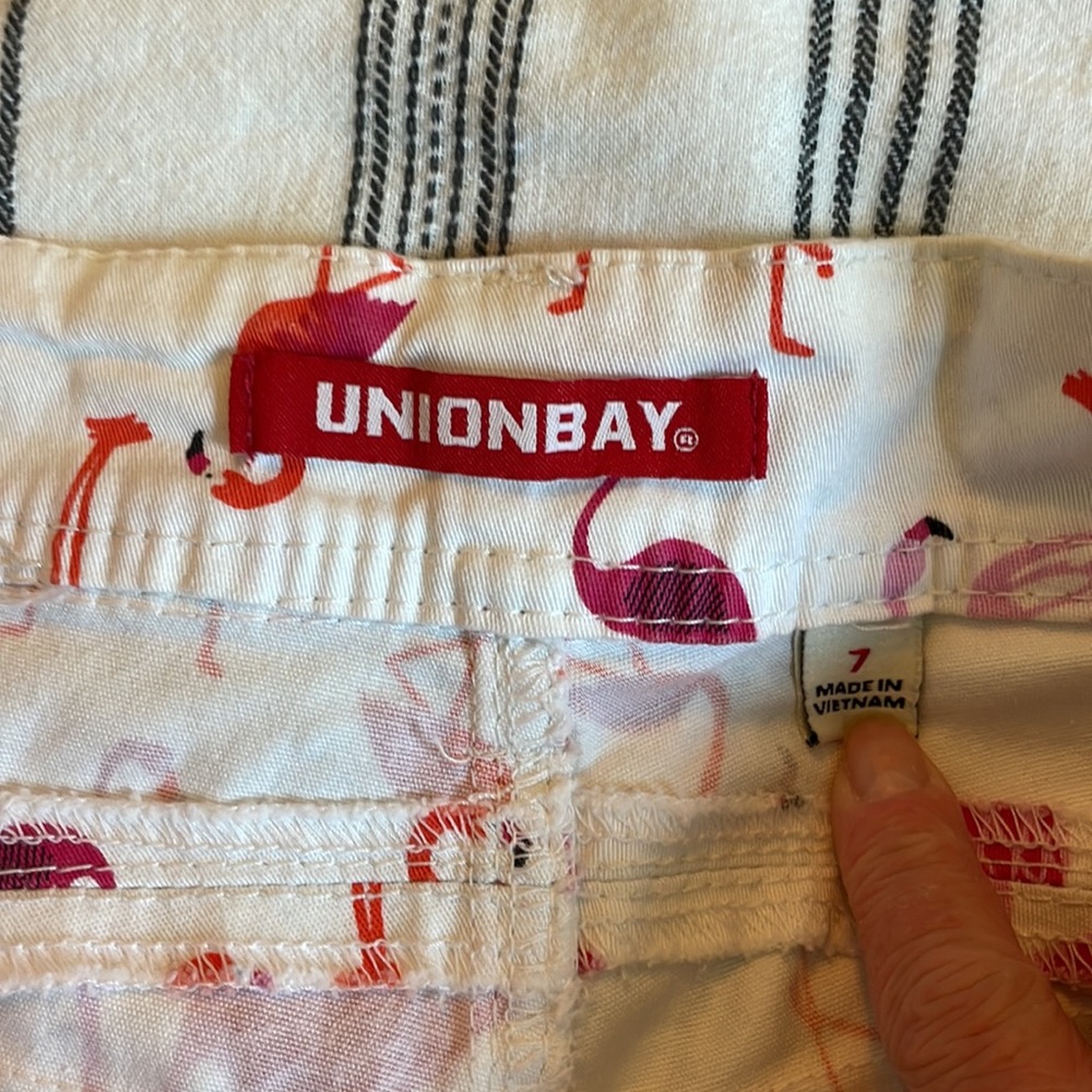 Union Bay Flamingo Jean Shorts - Picture 5 of 11